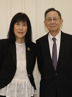  卢茵茵女士与朱伟基先生